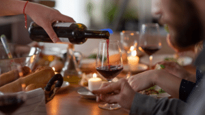 Wine bar w Warszawie – najlepsze miejsca na wino