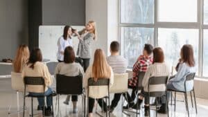 Najlepsze kursy fryzjerskie w Warszawie