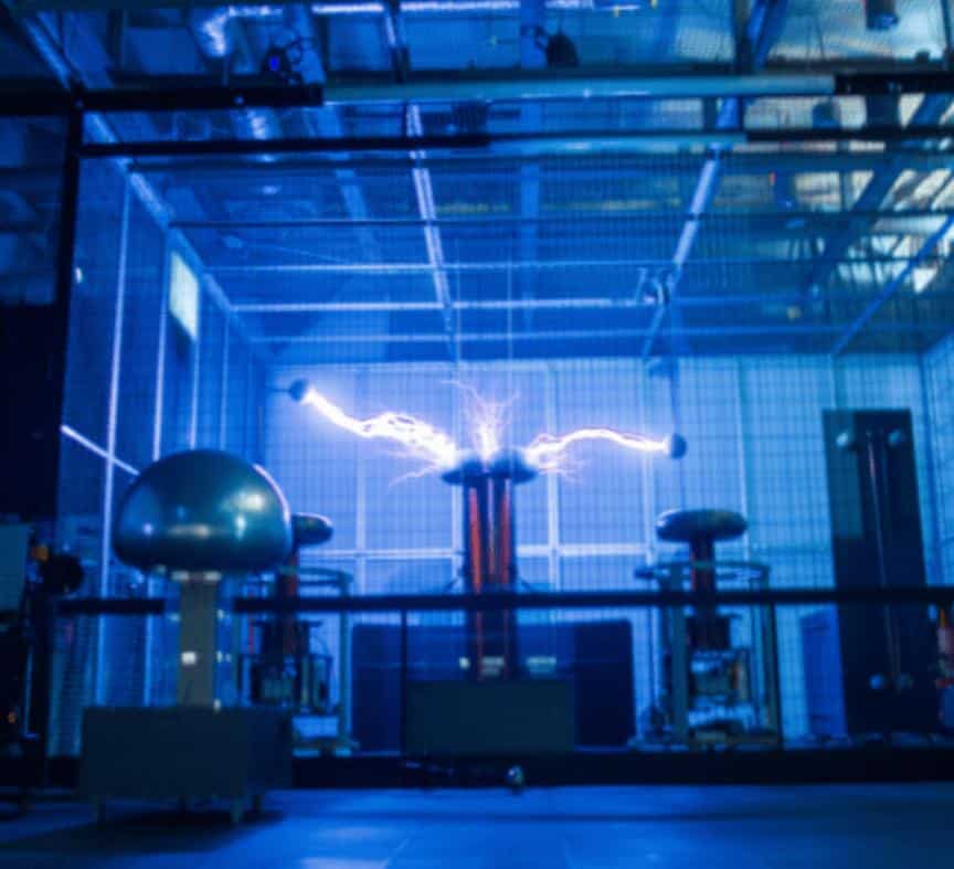 Wystawa „Teatr Wysokich Napięć”